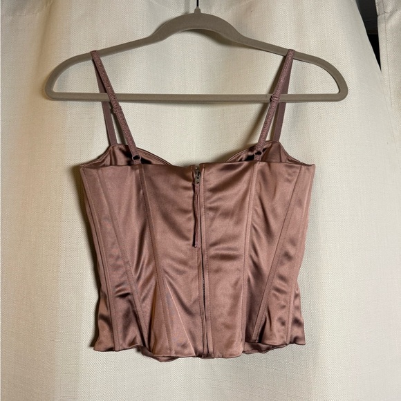 Aritzia Wilfred Dazzle Satin Bustier Top in Mauve Size 0 - Picture 6 of 11